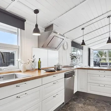 Hébergement de vacances Sylvi - 750m From The Sea By Interhome *