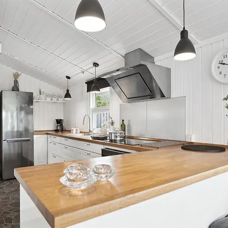 Hébergement de vacances Sylvi - 750m From The Sea By Interhome *